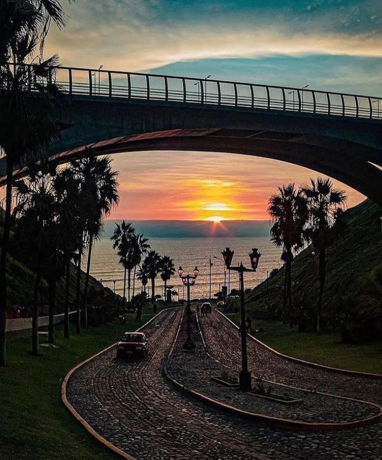 The Place Miraflores Lima Exterior photo