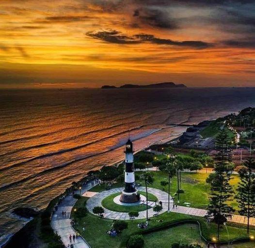 The Place Miraflores Lima Exterior photo